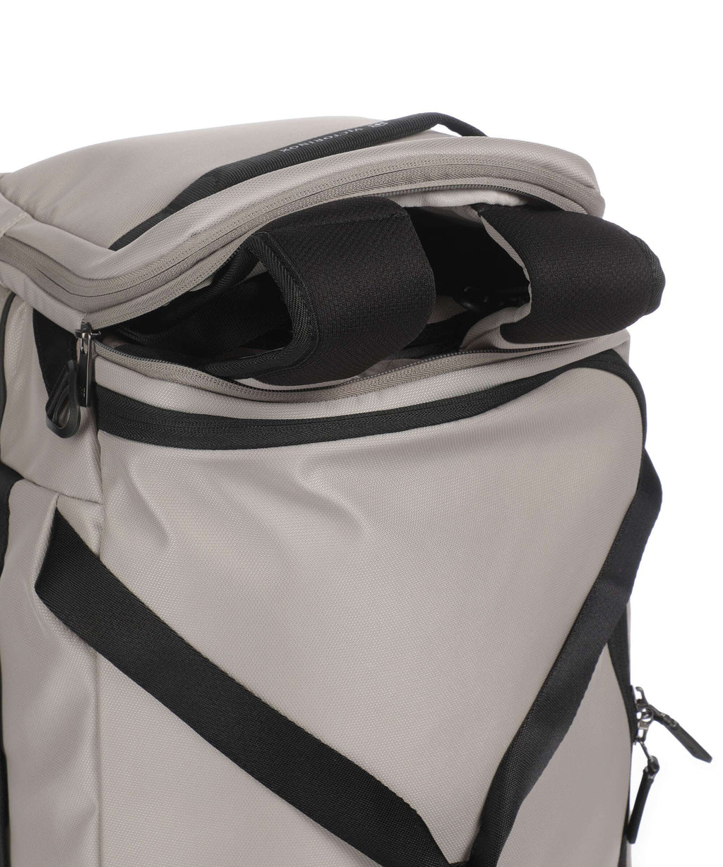 Victorinox Altmont Modern Weekend bag stone white