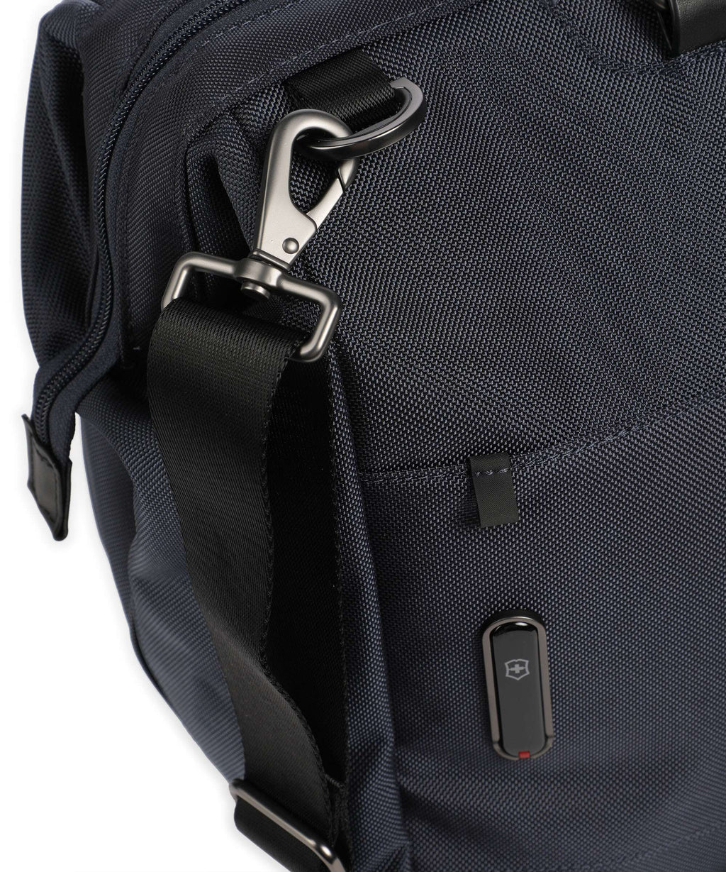 Victorinox Werks Traveler 7.0 Weekend bag navy blue