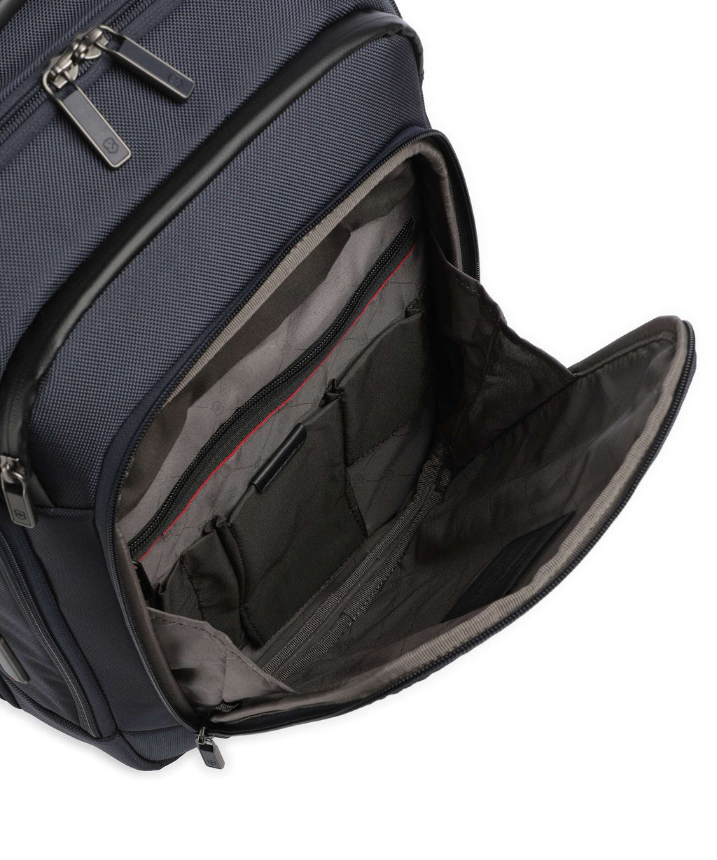 Victorinox Werks Traveler 7.0 Compact Backpack navy blue