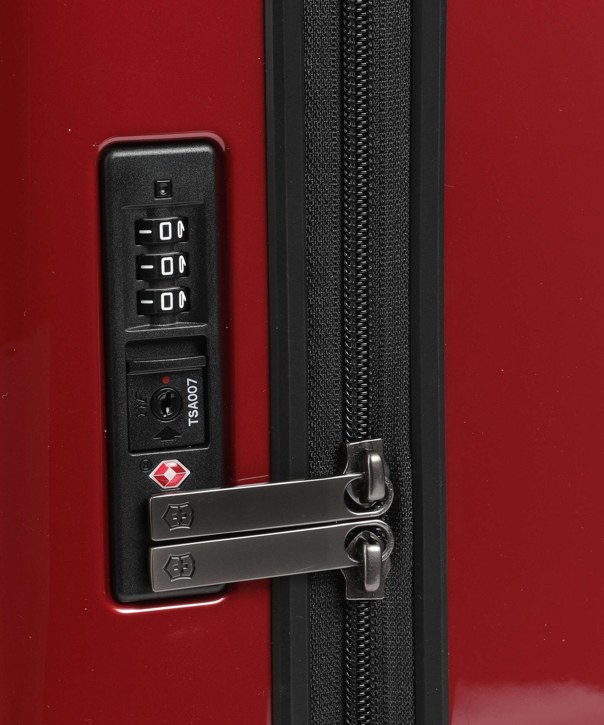 Victorinox Airox Frequent Flyer Spinner (4 wheels) victorinox red