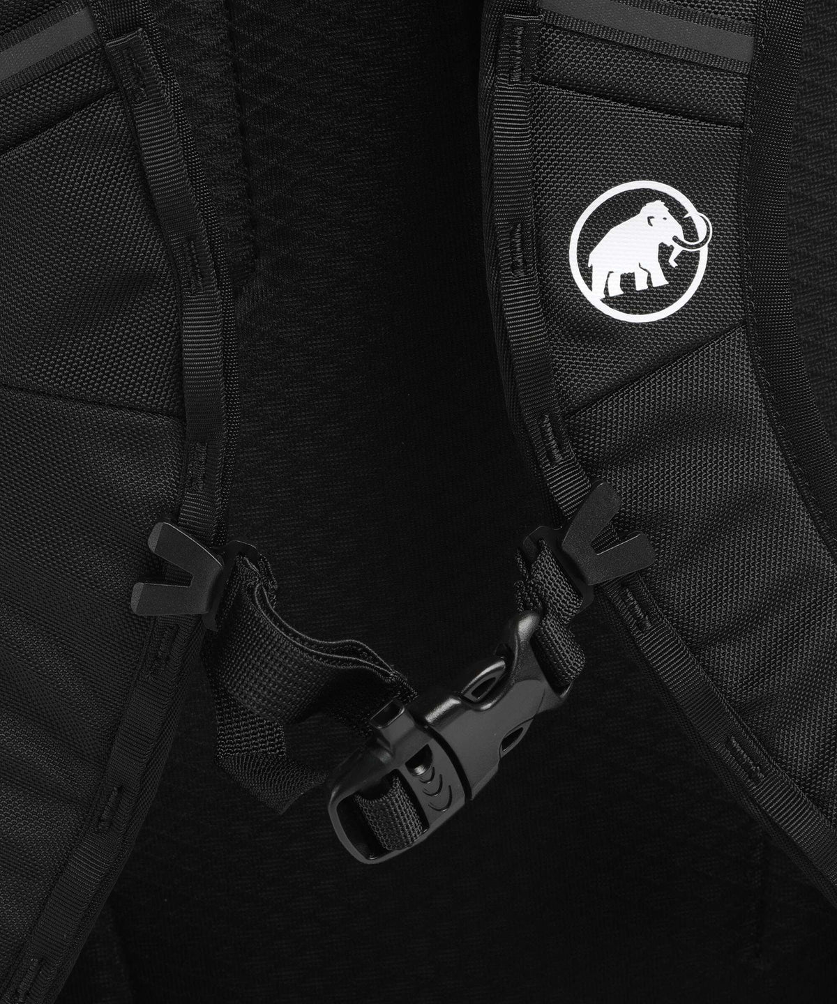 Mammut Nirvana 18 Hiking backpack black