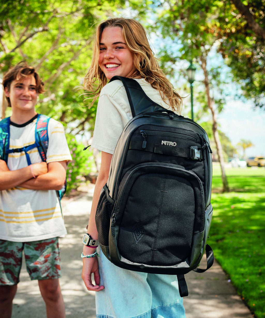 Nitro Chase 35 Backpack tough black