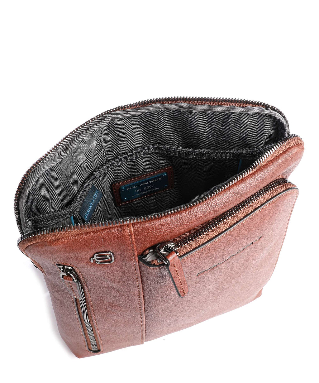 Piquadro Black Square Crossbody bag cuoio