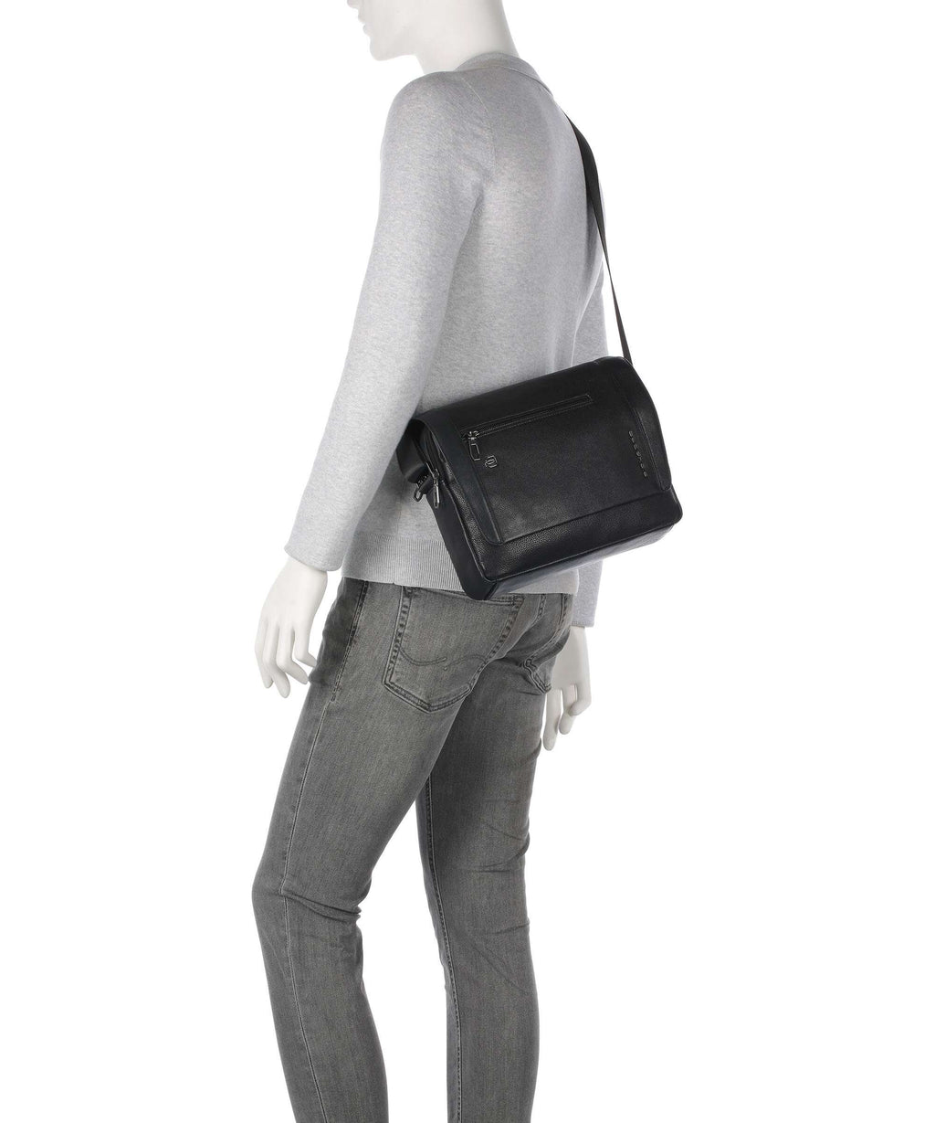 Piquadro S134 Messenger bag black