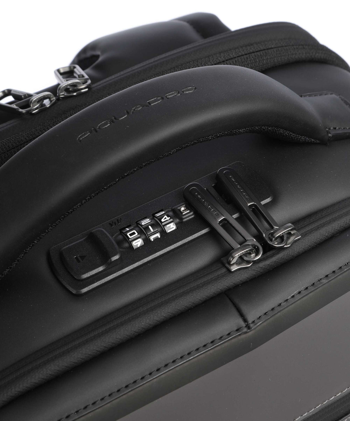 Piquadro Rover  30 Backpack black