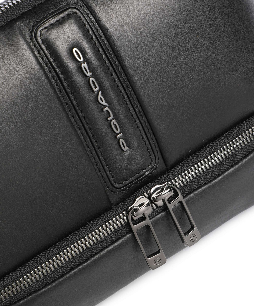Piquadro Victor 40 Toiletry bag black