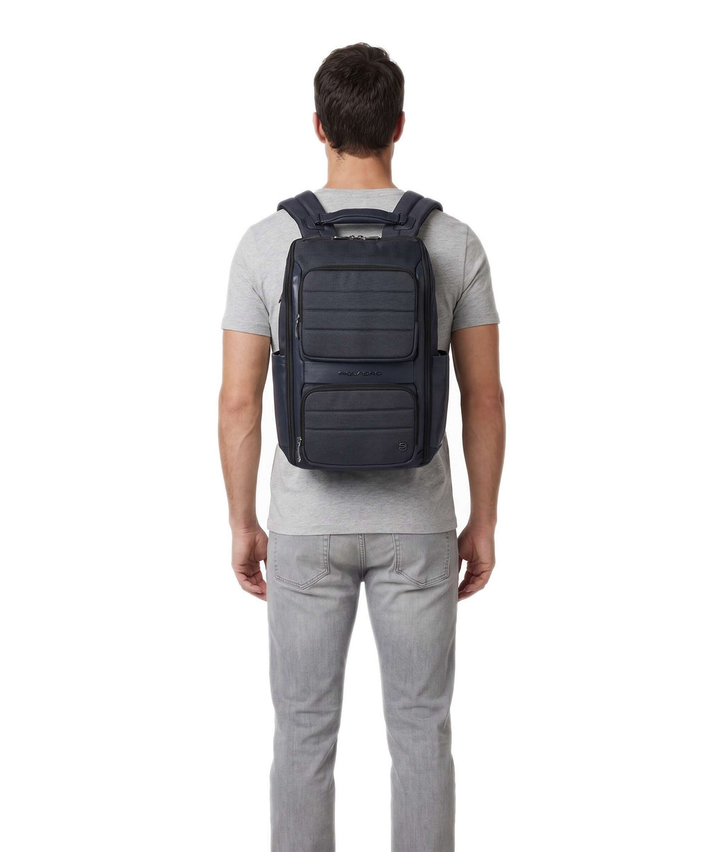 Piquadro Oberon 18 Laptop backpack blue