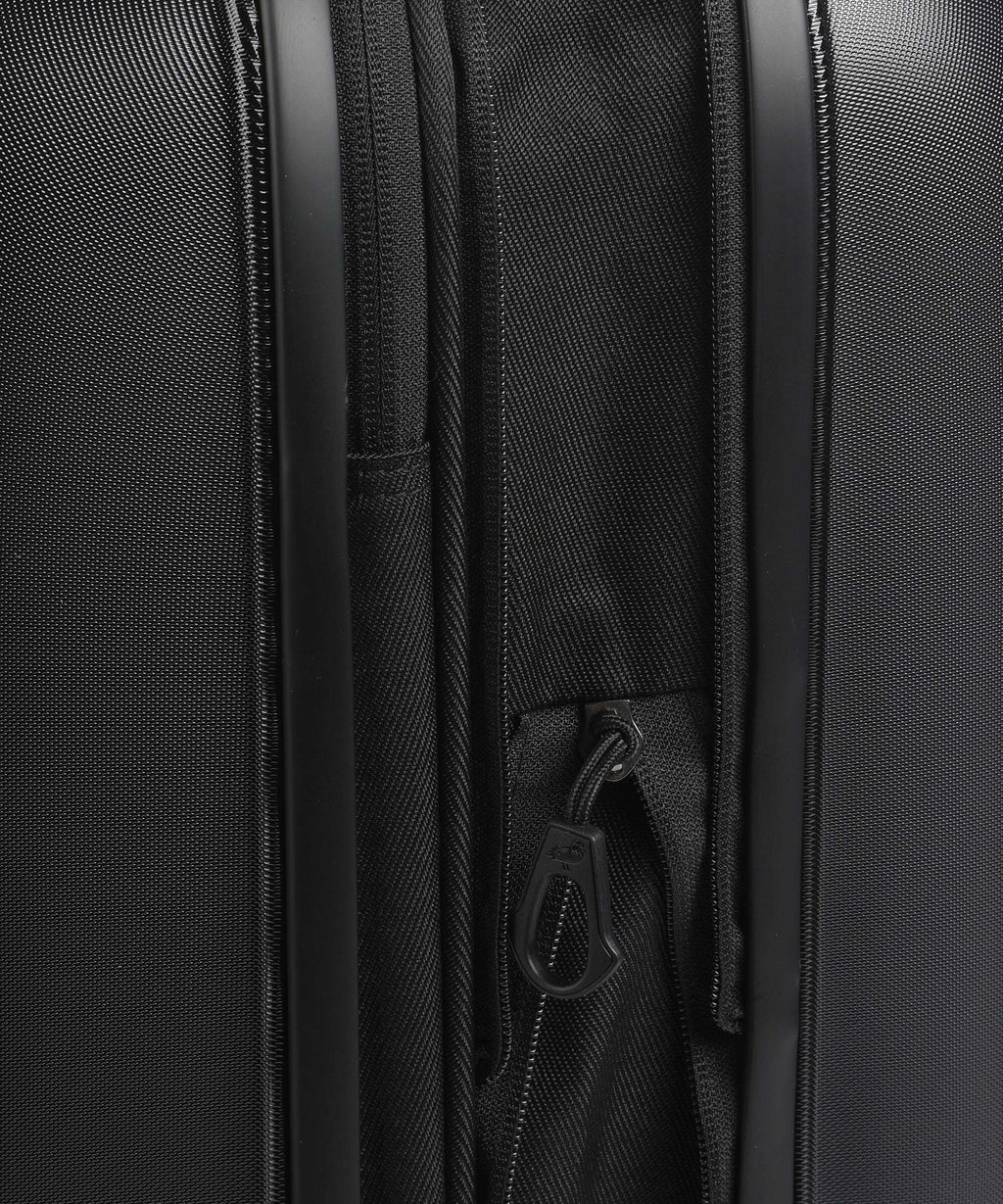 Mandarina Duck Logoduck+ Spinner (4 wheels) black