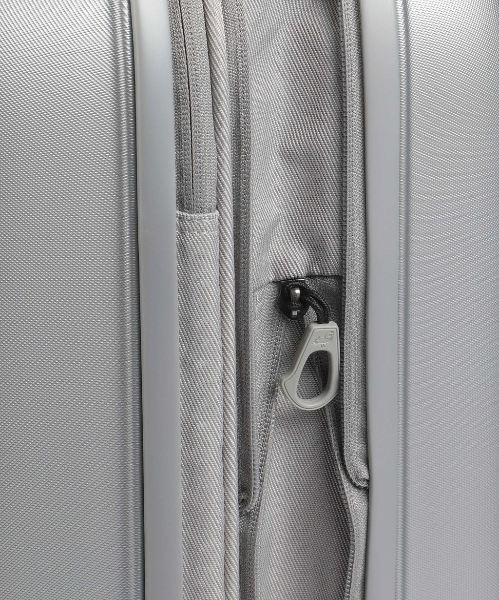 Mandarina Duck Logoduck+ Spinner (4 wheels) silver