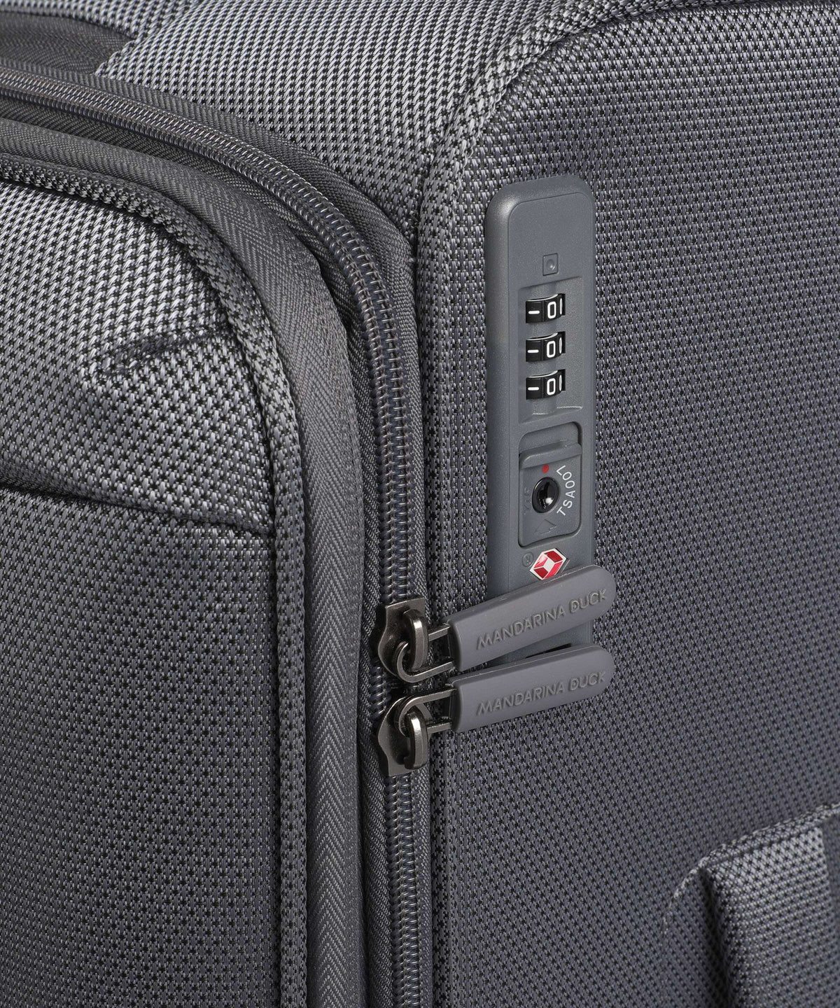 Mandarina Duck Zephyr Spinner (4 wheels) graphite