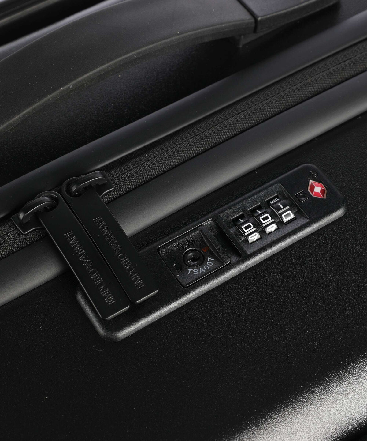 Emporio Armani Business Regenerated Spinner (4 wheels) black beauty