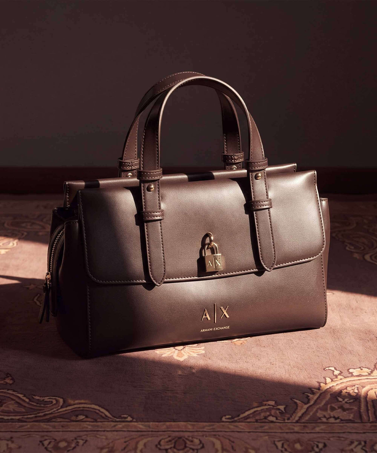 Armani Exchange Taylor M Handbag antagonist