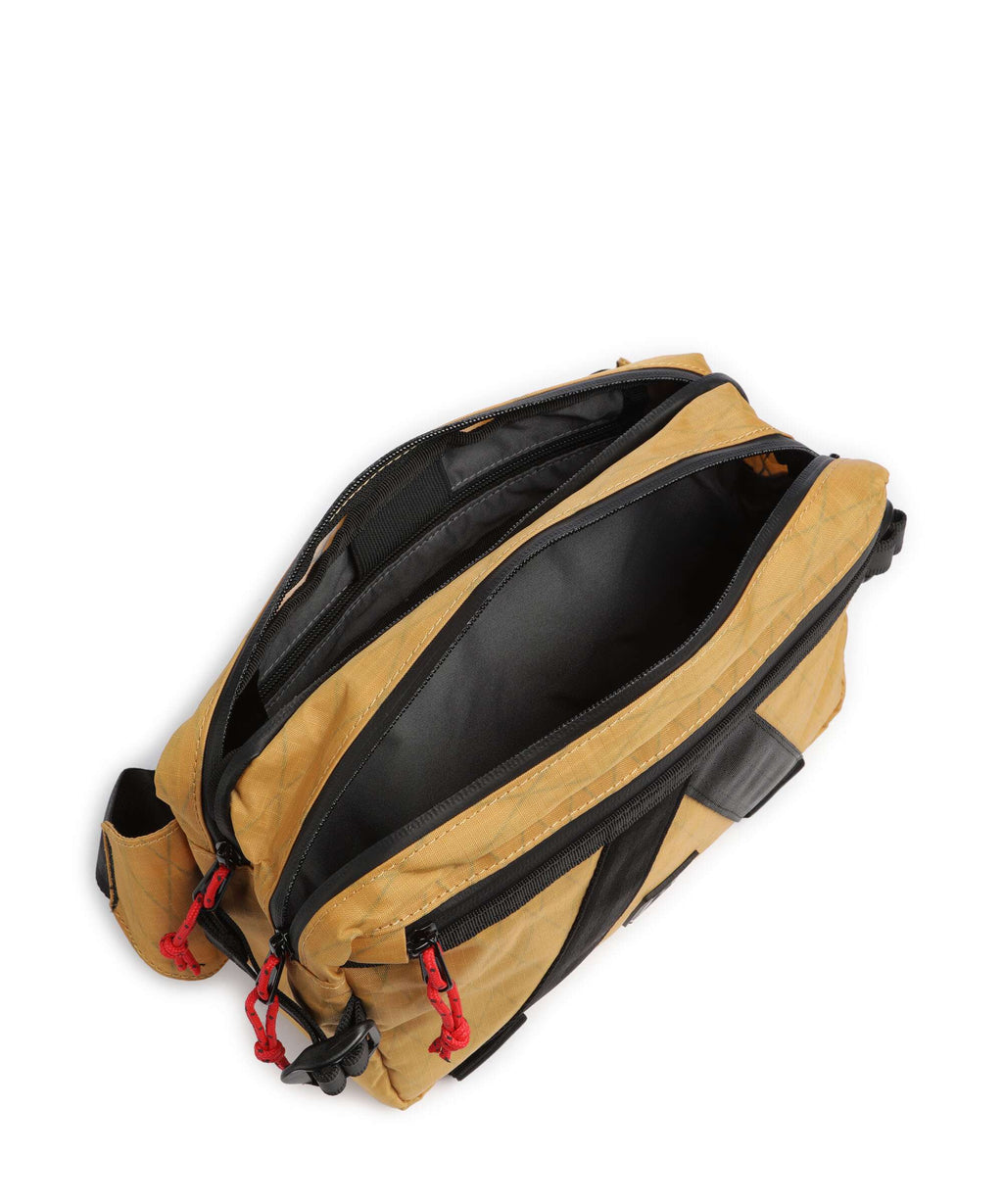 Chrome Heritage Tensile Sling bag amber