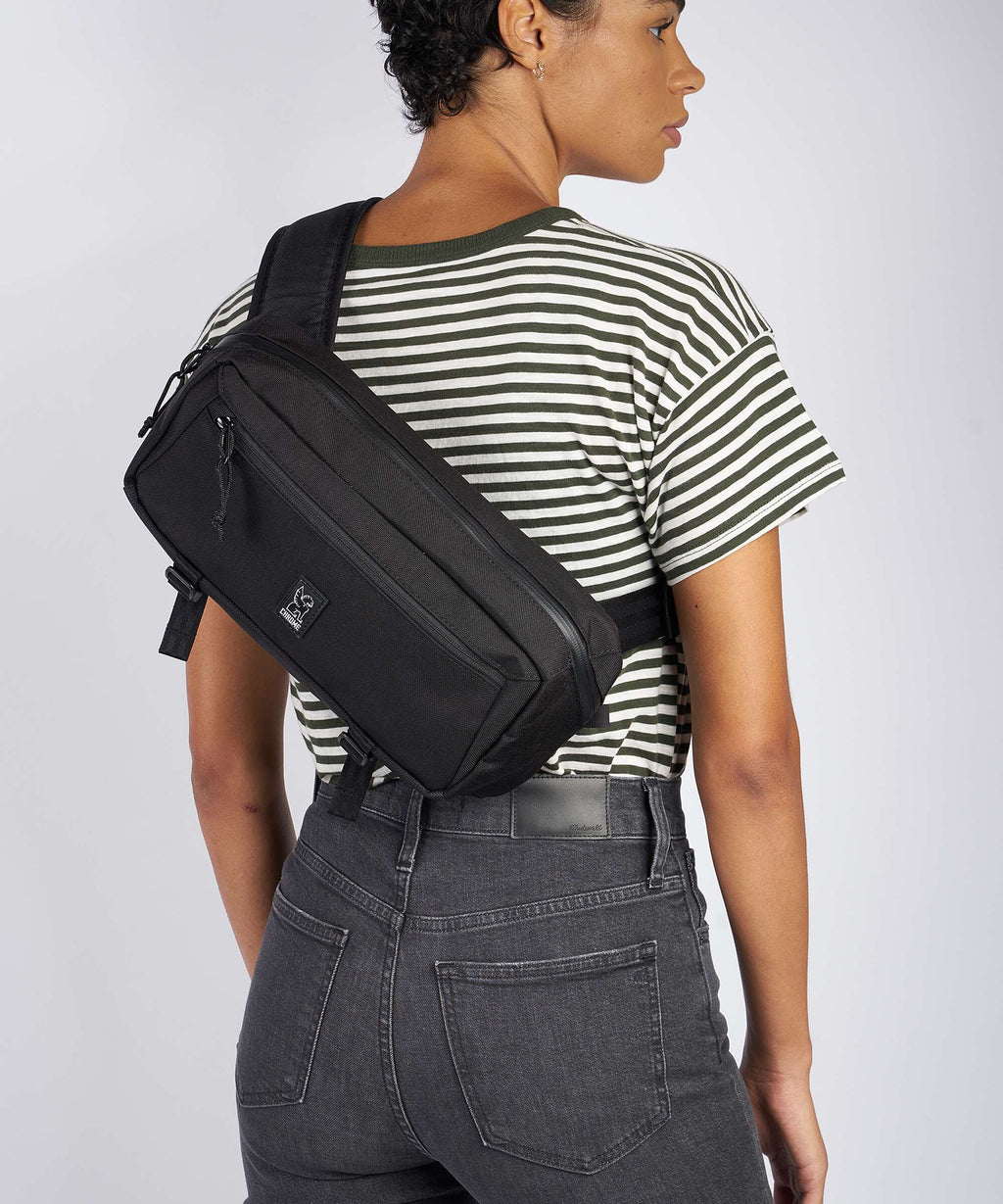 Chrome Kadet Mini Sling bag coyote