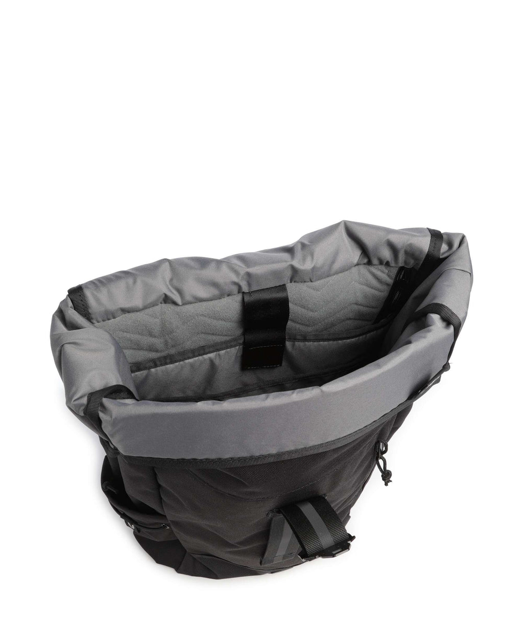 Chrome Initiate 26 Rolltop backpack black