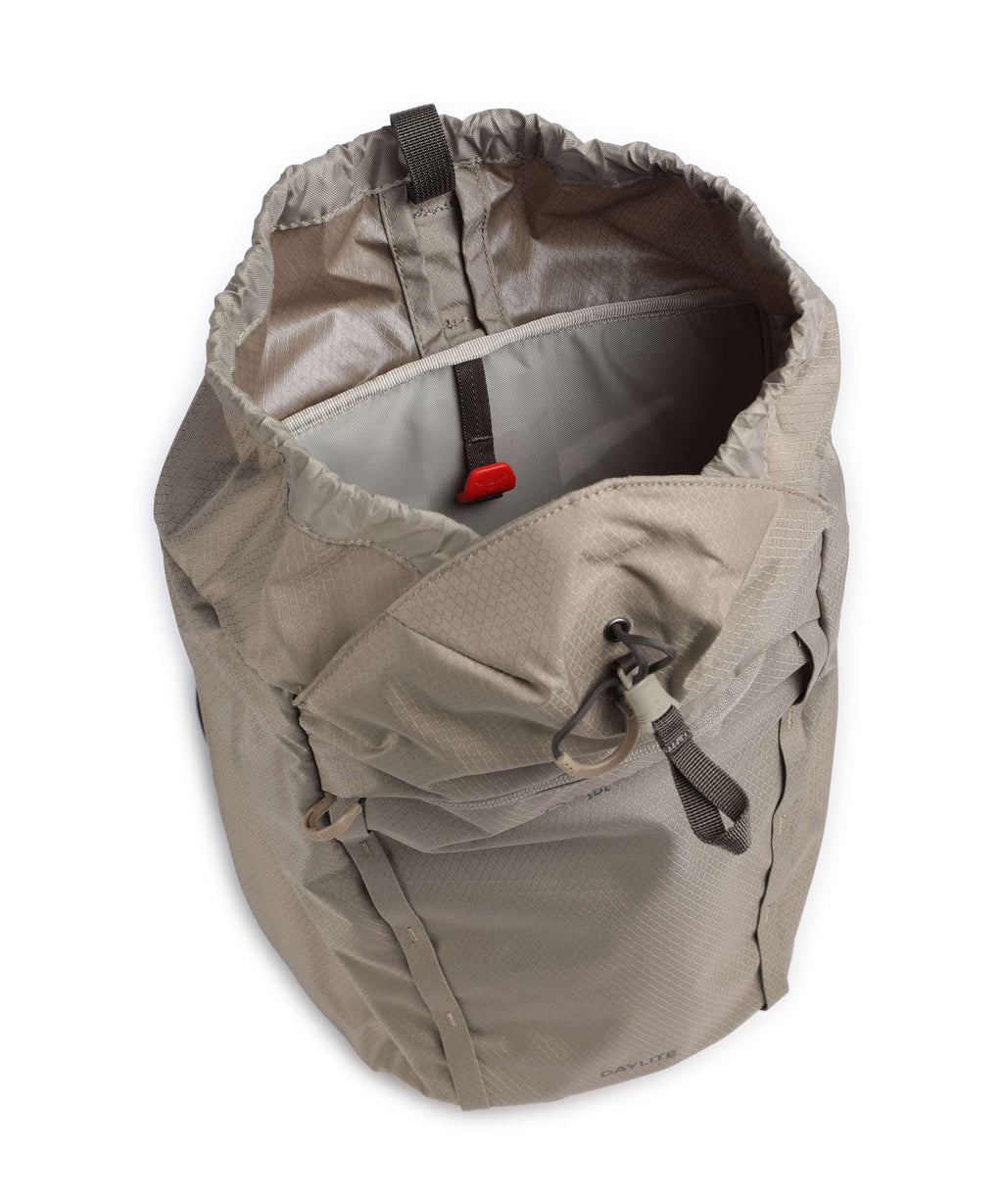 Osprey Daylite Hiking backpack tan concrete