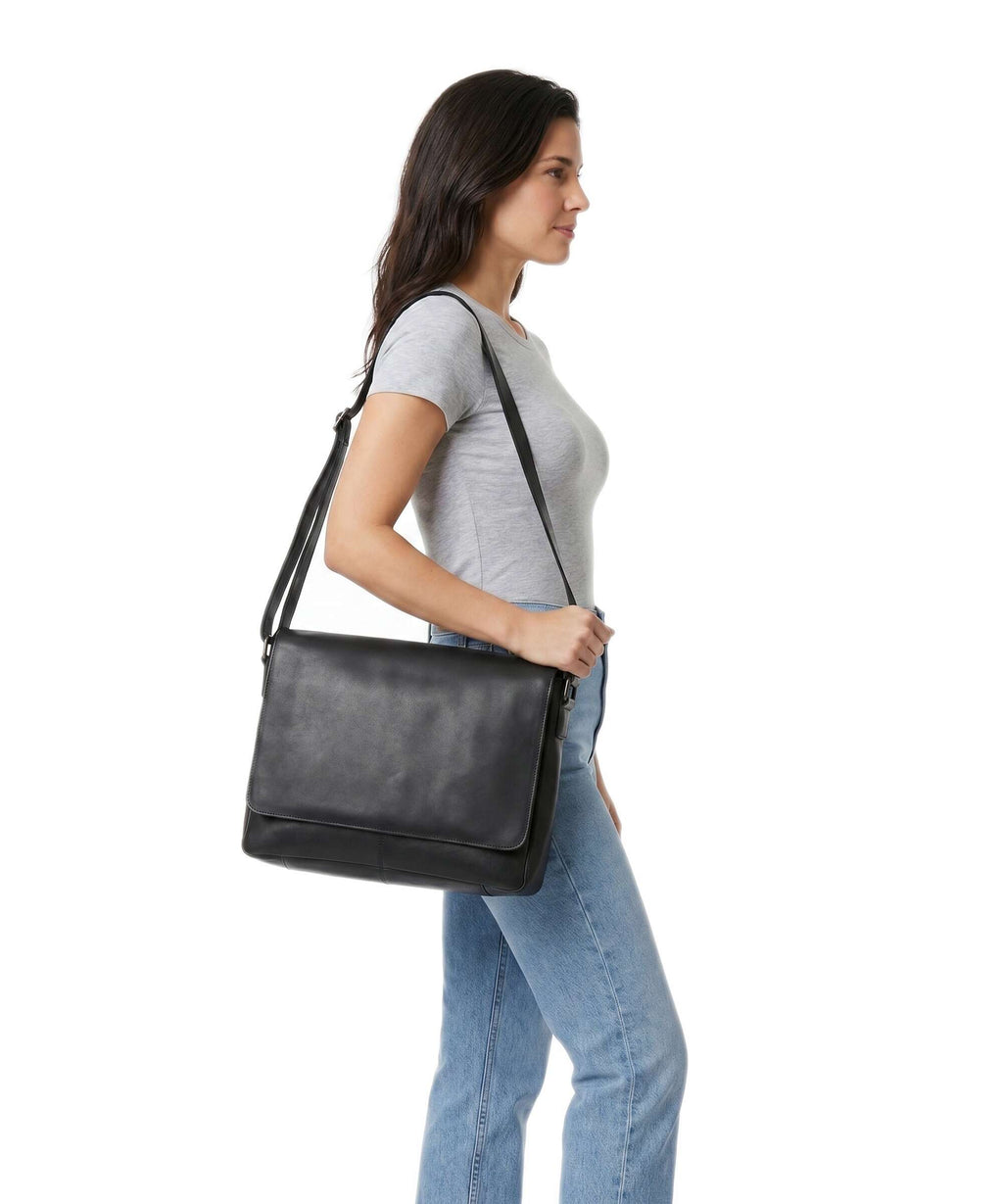 Burkely Vintage Juul Messenger bag black