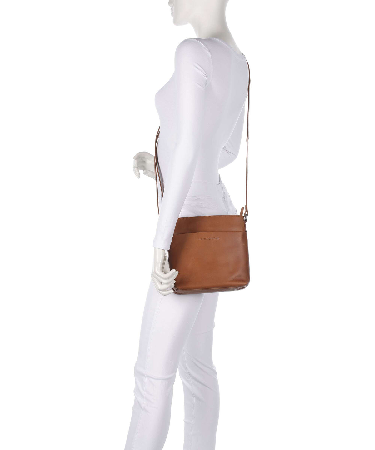 The Chesterfield Brand Wax Pull Up Cow Navene Crossbody bag cognac