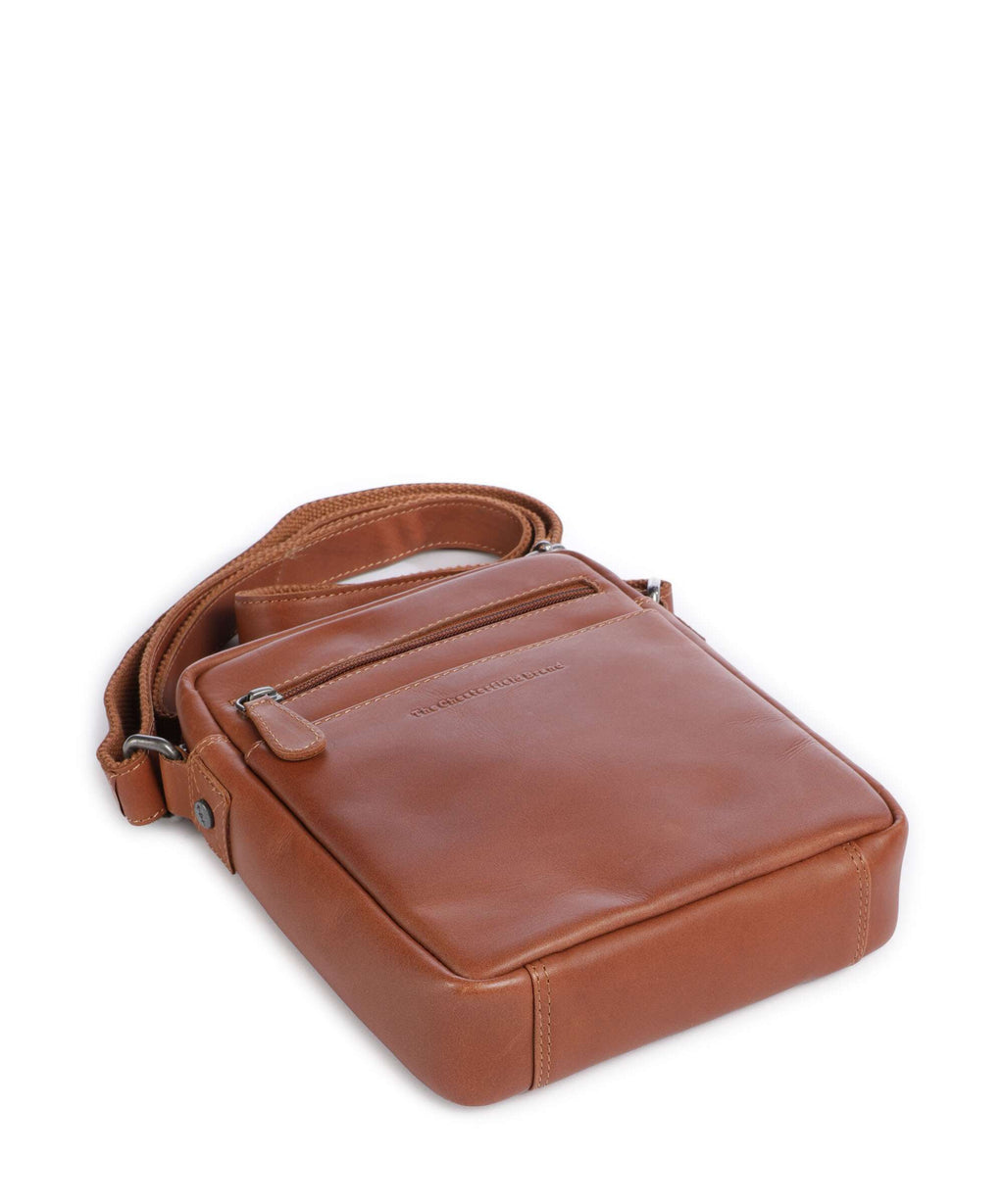 The Chesterfield Brand Wax Pull Up Cow Laveno Crossbody bag cognac