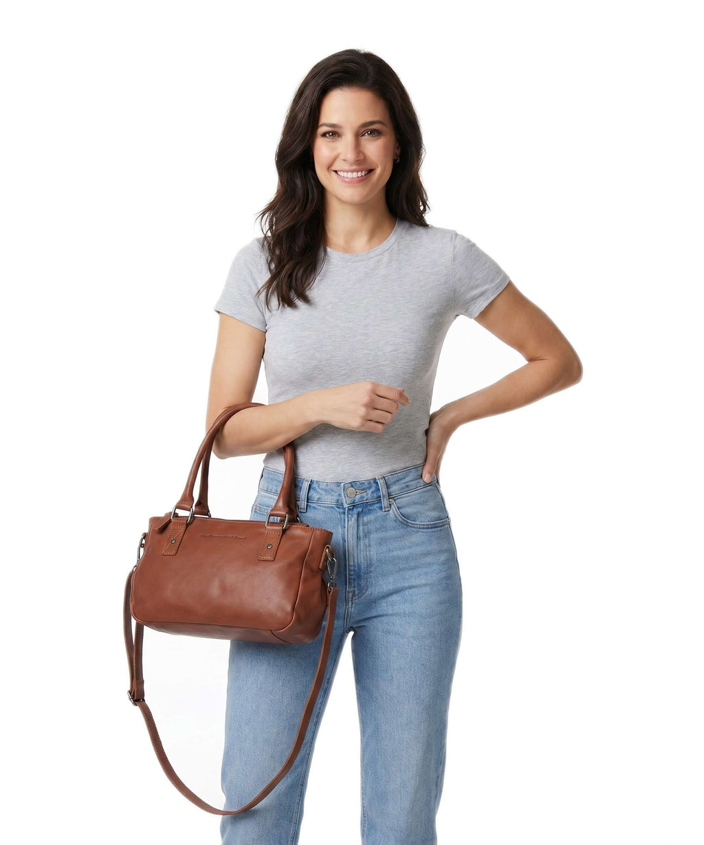 The Chesterfield Brand Wax Pull Up Cow Fenja Handbag cognac