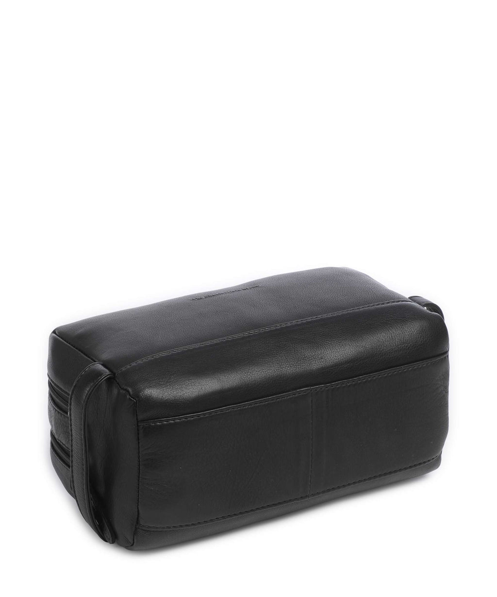 The Chesterfield Brand Wax Pull Up Cow Montelaro Cosmetic bag black