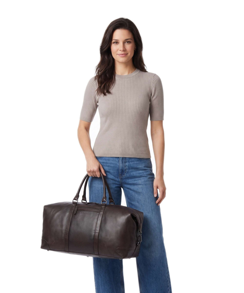 The Chesterfield Brand Wax Pull Up Cow Amaris Weekend bag brown