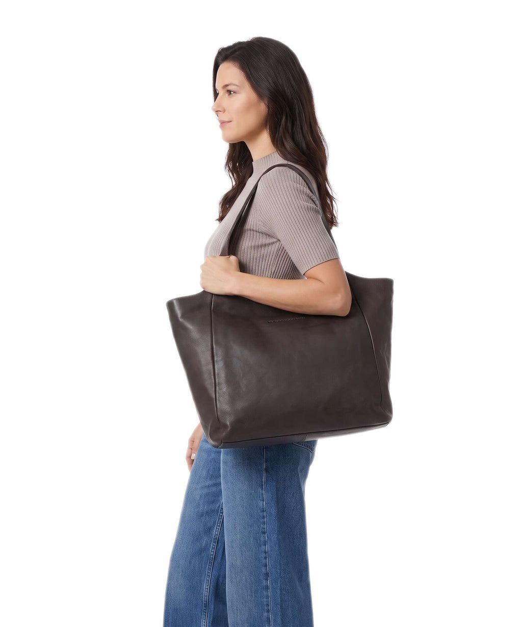 The Chesterfield Brand Wax Pull Up Cow Mireya Tote bag brown
