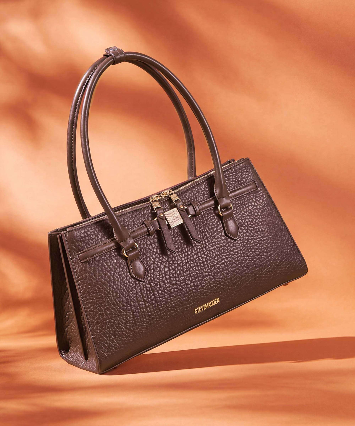 Steve Madden BSHIRLEY Shoulder bag brown/gold