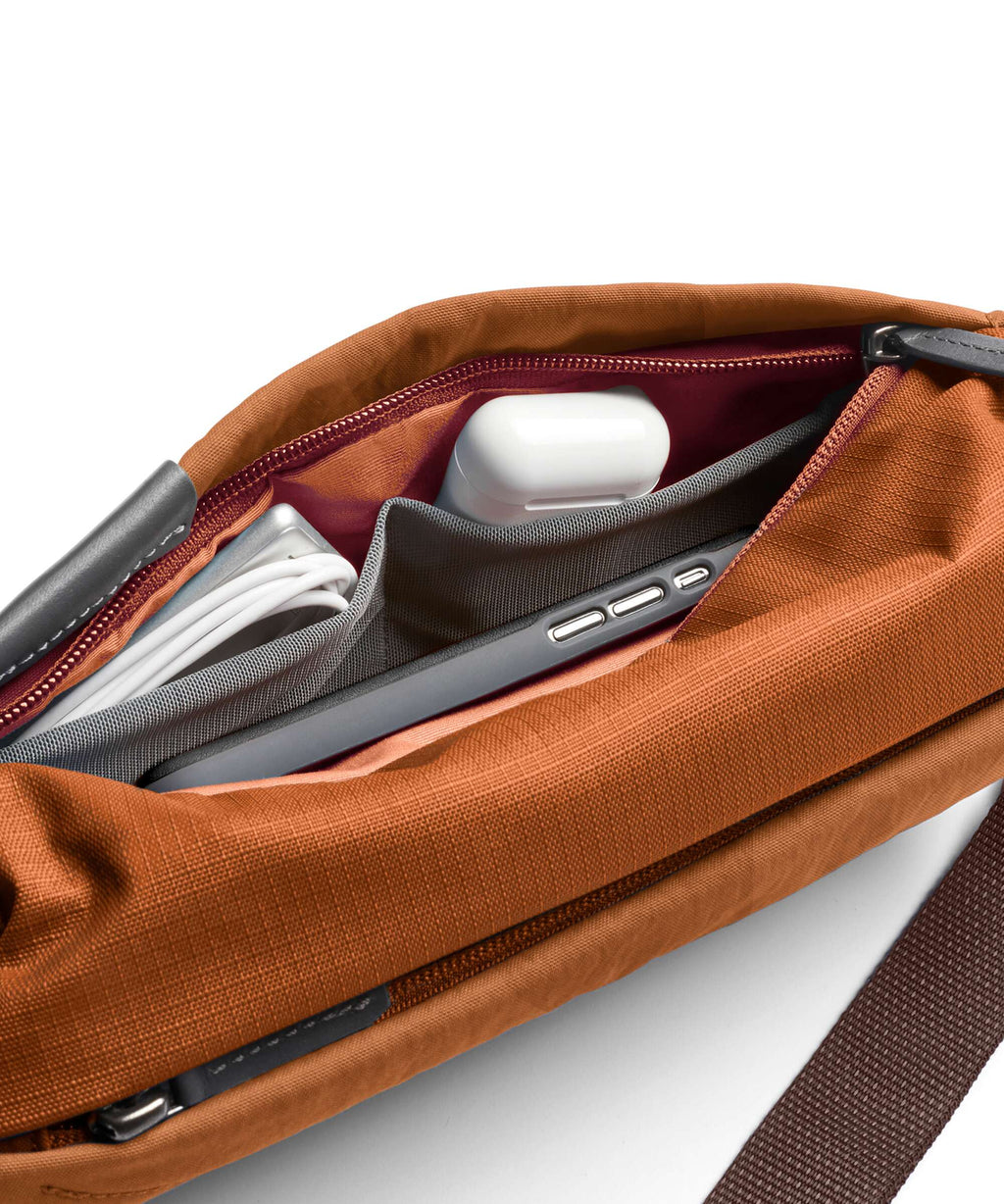 Bellroy City 4 Mini Sling bag bronze