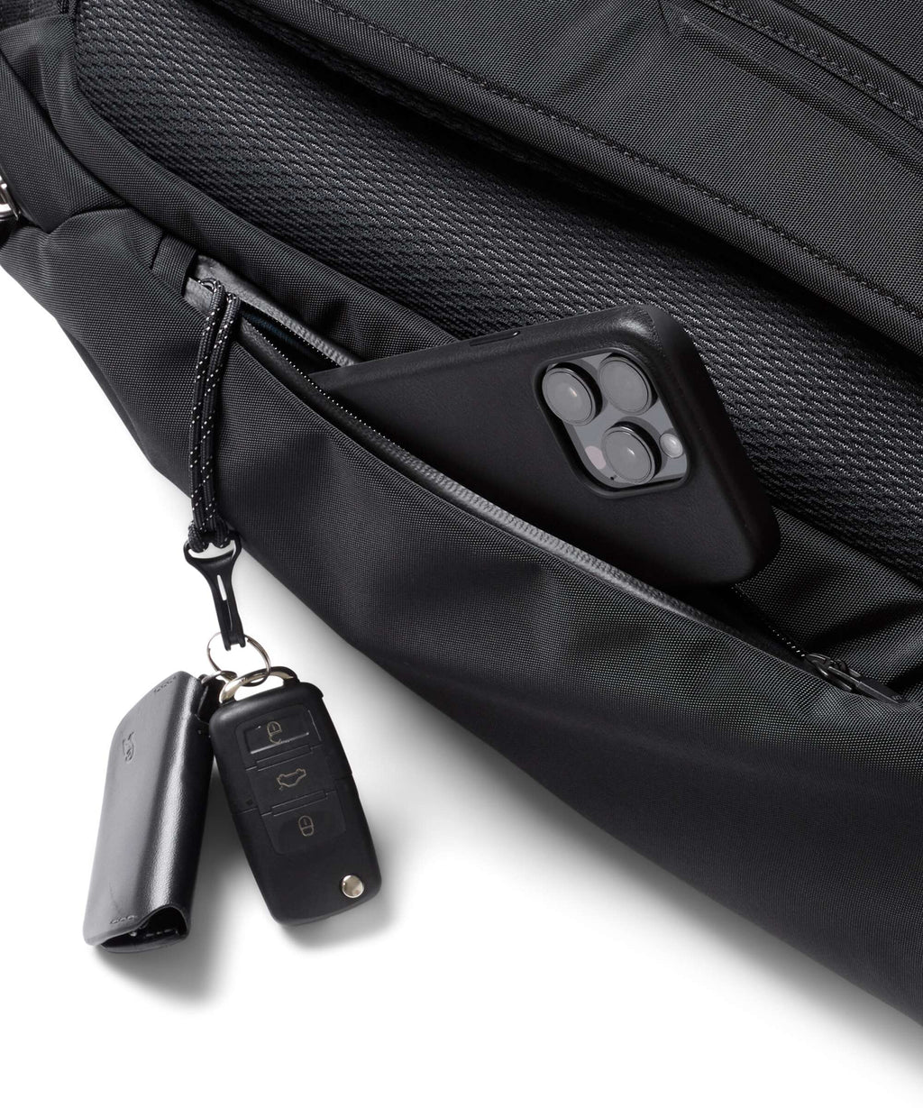 Bellroy Transit 28 Pro Backpack black