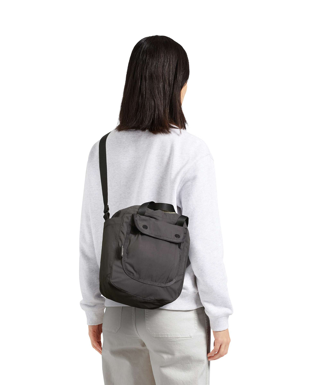 Bellroy Cinch 9 Bucket bag charcoal